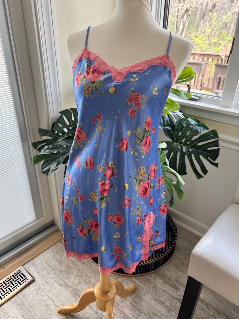 VTG Victoria’s Secret 2002 Satin Slip Dress M Blue Pink Floral Lace Y2K Coquette